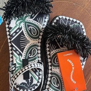 Size 8 Farm Rio Black Beaded Sandal